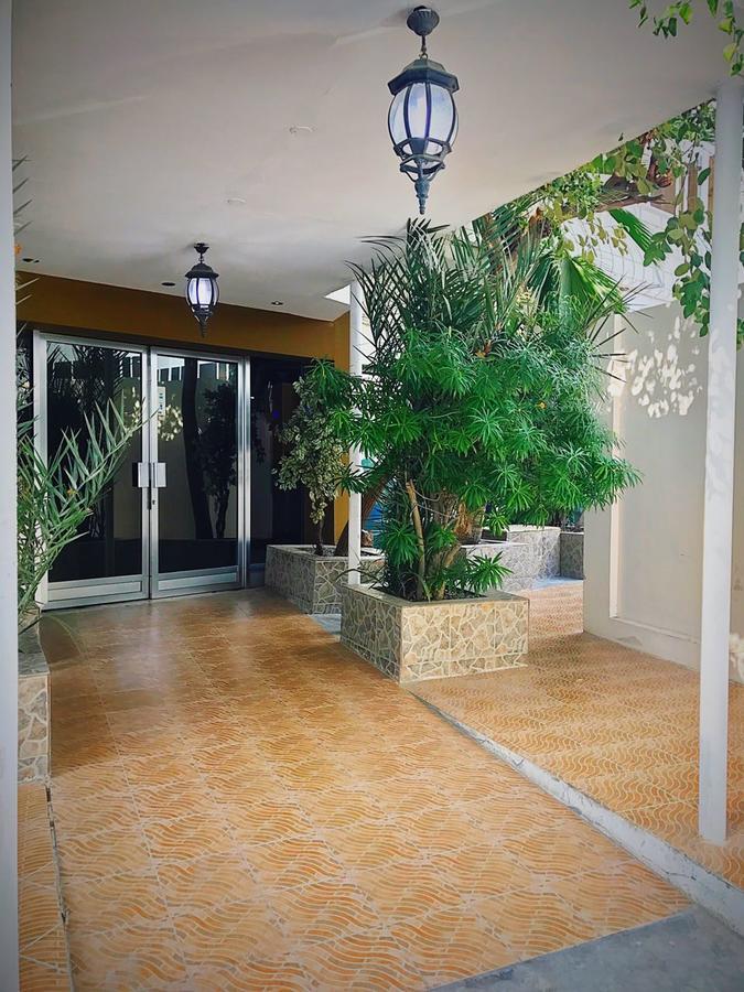 Al Hadow Hotel Muscat Eksteriør billede
