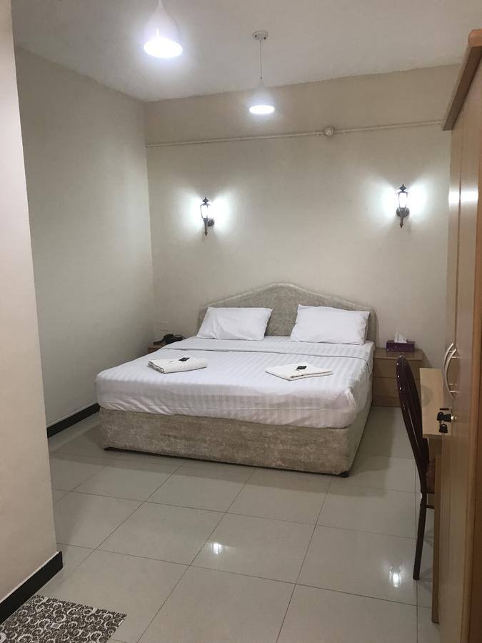 Al Hadow Hotel Muscat Eksteriør billede